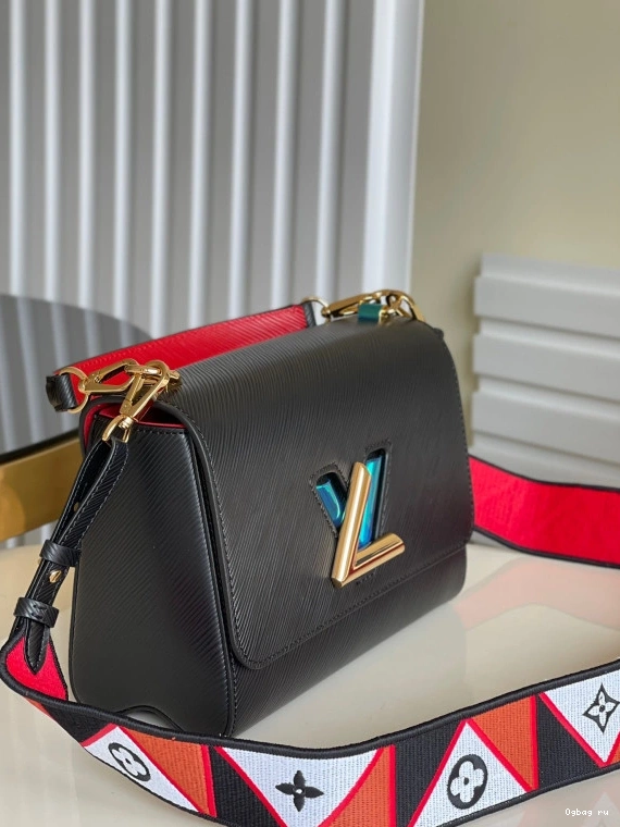 MM LOUIS VUITTON TWIST 0822